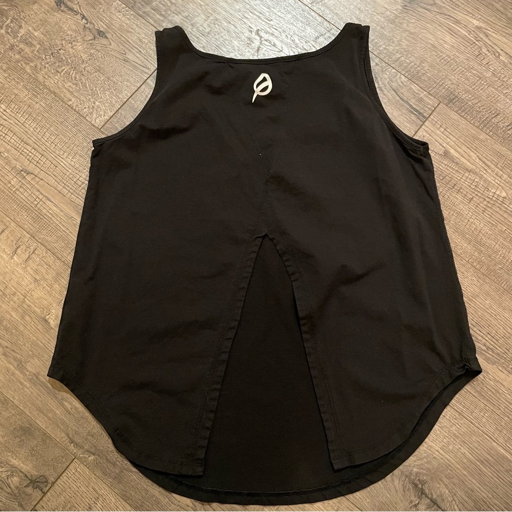 P’tula open back tank top